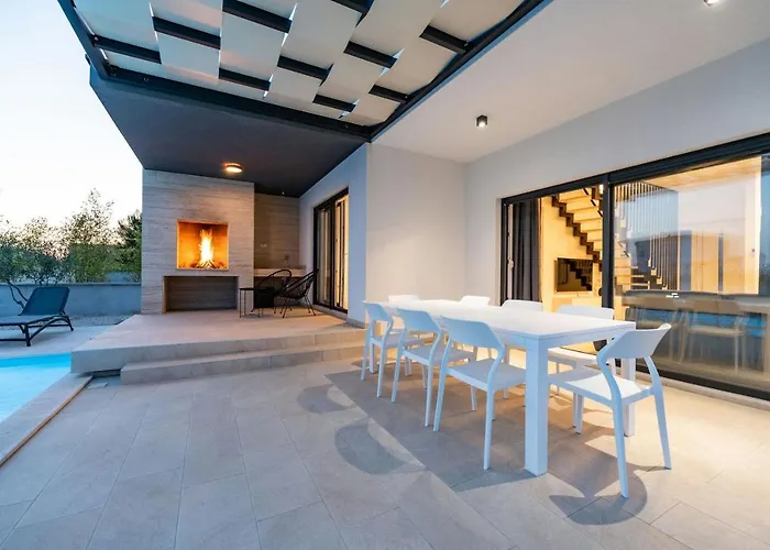 Marita Zadarvillas Villa *