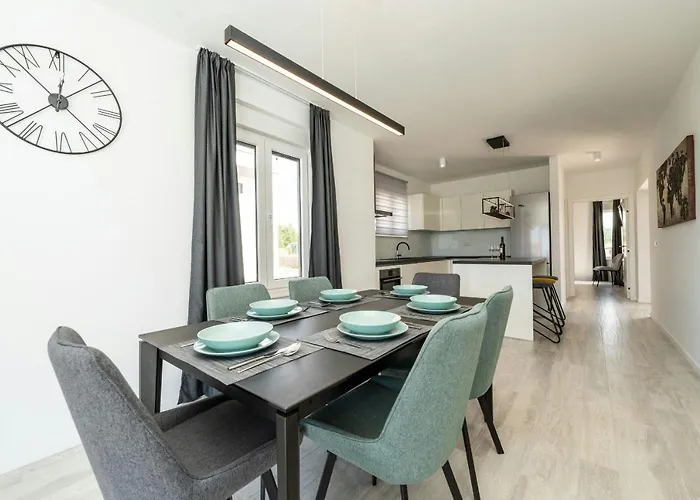 Marita Zadarvillas * Privlaka (Zadar)
