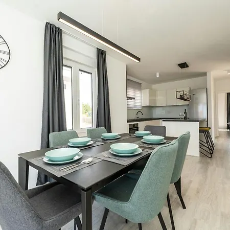 Marita Zadarvillas * Privlaka (Zadar)